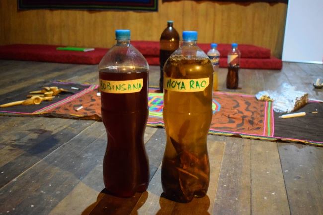 Bobinsana and Noya Rao tea bottles