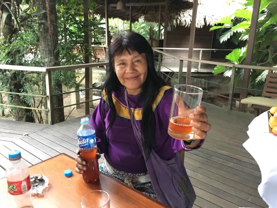Shipiba Maestra Luzmila Mori with Bobinsana Tea